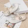 Zapatos de Princesa de Cuero para Niñas 2026 Otoño Nuevos Zapatos Individuales de Cristal para Bebé Zapatos Versátiles Casuales Estilo Princesa Zapatos de Actuación Zapatos de Estudiante