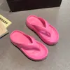 Novas Chinelas de Verão 2026 Aumento de Altura 5cm Sola Grossa Chinelos Femininos Verão EVA Sandálias de Dedo à Prova d'Água