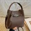 Moda Invernal 2023 Bolso Simple para Mujer Bolso Cruzado Versátil Casual Bolso Cubo de Hombro para Viajar Moderno