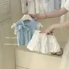 Dulce Hermanita 26 Conjunto de Chaleco de Punto Calado de Verano Nuevo para Bebés Niñas, Conjunto de Dos Piezas a la Moda con Falda Floral