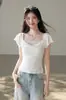Exquisite Top Pequeno Francês Slim Fit Camiseta Branca Estilo Coreano Design de Roupa Senso de Design Nicho Roupas de Verão Femininas Camiseta de Renda