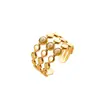 Anillo de moda transfronterizo nicho gama alta estilo ins acero inoxidable chapado en oro exagerado incrustado con cuentas blancas anillo joyería al por mayor