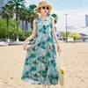 Vestido de Algodão e Seda de Alta Qualidade Sem Mangas Estilo 2026 para o Verão, Vestido de Praia Estiloso para Mãe Jovem em Férias na Praia de Sanya
