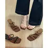 Sandalias de cuña de lunares estilo francés Chuyuji para mujer, calzado de verano para exteriores, nuevos zapatos de tacón alto 2026, sandalias cómodas