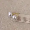 Brincos de Pérola Tipo Pão Chinês Retro Francês Design de Nicho para Mulheres Sentido de Design Luxo Leve de Ponta Ornamentos de Orelha Exagerados Brincos Simples para o Dia a Dia