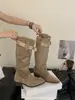 Botas Longas Femininas Suede Bico Fino Salto Grosso 2026 Outono/Inverno Novo Estilo Botas de Cano Alto Duas Vias Estilo Mangá Botas da Moda Botas Slouch Europeias e Americanas
