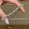 Pulsera Sencilla Retro de Cruz con Perlas, Diseño de Nicho, Elegante, Única, Moderna, Exquisita, Versátil y Única
