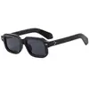 Gafas de Sol Cuadradas Europeas y Americanas de Moda Nueva con Flecha, Gafas de Sol Tachonadas para Hombre de Estilo Ins, Gafas de Sol Simples Retro