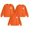 Sudadera Roja Ropa a Juego Familiar Otoño 2026 Nuevo Estilo para Familia de Tres o Cuatro con Estampado de Logo de Corazón Conjunto de Manga Larga Madre e Hija