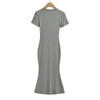G008-24 nuevo vestido francés retro de color sólido simple de cuello redondo y manga corta sexy tipo vaina con cola de pez para principios de primavera