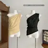 Camiseta de punto asimétrica con botones, manga corta ajustada y un solo hombro, para mujer