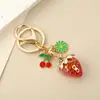 Pendente Criativo Artificial Estéreo Morango Cereja Fofo Pequeno Chaveiro de Liga Metálica Flor Doce Japonês e Coreano Acessórios