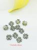 Contas de zircônia incrustadas de cor antiga preservada suporte de flor oco tampa de flor pequena espaçador pulseira DIY colar acessórios de joias