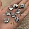 Venta al por mayor del fabricante Acrílico 8-20 Redondo Superficie Satélite Colorido Fondo Puntiagudo No poroso Diamante Redondo Punta Superior Diamante Joyería DIY