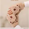Guantes de Peluche de Capibara Lindos para Mujer, Cubierta Plegable de Medio Dedo para Invierno, Compatibles con Pantalla Táctil, Cálidos y Gruesos, para Estudiantes y Ciclismo, a Prueba de Frío