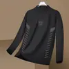 Moletom com Capuz Casual Tendência Versátil Outono/Inverno Masculino, Manga Longa Gola Alta, Camada Base