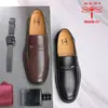 Zapatos de cuero para hombre marca Dragonfly, auténticos, formales casuales de negocios, cómodos, de suela blanda, antideslizantes, transpirables, versátiles para padres de mediana edad