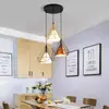 Nuevo candelabro para comedor, diseño de tres cabezas, mesa de comedor simple, estilo popular, lámpara de noche para dormitorio, lámpara creativa para barra de bar, arte de madera y hierro