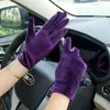 Guantes Elásticos de Terciopelo Dorado para Otoño e Invierno Hombres Color Sólido Elástico Guantes para Montar al Aire Libre Resistentes al Frío a Prueba de Viento Guantes de Baile para Mujeres