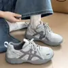 Tênis de treino alemães retrô com sola grossa para mulheres, novo modelo 2026, extremamente estilosos, tênis com sola macia, casuais e de alta qualidade, tênis da moda Forrest Gump