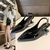 Sandalias de punta fina, tacón de aguja, punta cerrada, colección otoño 2026, diseño elegante con hebilla, adecuadas para el trabajo, sandalias de tacón alto de punta baja, talón abierto