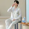 Algodón PuroPijama para Hombre Primavera y Otoño Camisa de Manga Larga Cuello Camisero Botón Abierto Holgado Conjunto para Estar en Casa Casual Modelo Nuevo 2026