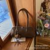 Bolso de Mano Pequeño Vintage para Mujer, Nuevo Bolso de Hombro/Axila de Nicho Otoño e Invierno 2026, Bolso de Mano de Alta Gama, Bolso Baguette
