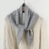 Bufanda Pequeña de Color Puro Nueva Bufanda Triangular Tejida Mezclada con Lana Australiana Turbante para Mujer Chal Cálido de Abrigo Otoño e Invierno