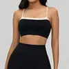 Sujetador de yoga estilo europeo y americano de tacto natural para mujer, con tirantes finos cruzados en la espalda de color contrastante, hermoso diseño de espalda, adecuado tanto para llevar debajo como por encima como top de fitness