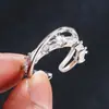 Anillo Abierto de Circonita Sintética Exquisita de Gama Alta Venta Caliente Diseño de Nicho Anillo para el Dedo Índice Anillo Versátil