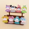 Bolsa Sorpresa Sanrio Sentado Llorando que Brilla en la Oscuridad Figura Linda Accesorio DIY Llavero Decoración de Muñeca Piezas de Resina