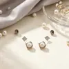 Set de Aretes Geométricos de Perlas Nuevos Europeos y Americanos de Amazon Transfronterizo, Aretes de Cobre Pequeños y Versátiles con un Diseño Elegante para Mujer