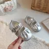 Zapatos Mary Jane de cuero para niña, zapatos de vestir estilo británico de otoño, mocasines para niños, elegantes zapatos de primavera y otoño para niñas pequeñas