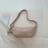 2026 Nova Bolsa Transversal Feminina Texturizada de Grande Capacidade Fofa Retrô Outono e Inverno Bolsa Chifre Nicho para o Dia a Dia Bolsa Bolinho
