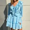 Vestido Branco Curto Bufante de Manga Longa com Decote em V Sexy para Mulheres Europeias e Americanas - Coleção Outono 2026 - Com Bordas Franzidas