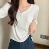 Camiseta de Manga Larga con Cuello en V con Botones de Hilo Estilo Pure Lust para Mujer Blanco Verano Nuevo Estilo Coreano Top Asimétrico Ajustado