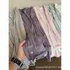Camiseta básica de manga larga con cuello redondo para mujer, casual, corte holgado, adelgazante, adecuada como capa interior, estilo coreano, top elegante para principios de otoño