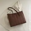 Bolso Casual de Moda de Gran Capacidad para Mujer 2025 Otoño Nuevo Estilo Coreano Bolso de Axila Estilo Extranjero Bolso de Hombro Tipo Tote Simple