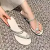 Pantuflas de Mujer 2025 Verano Nuevas Sandalias con Pedrería y Punta Redonda Sandalias de Pinza Tacón Grueso Media Pantufla Tacones Altos Sexy para Mujer