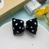 Materiales para Accesorios de Cabello Hechos a Mano DIY, Moños de Algodón Rellenos con Lunares Blancos y Negros en Tela, Accesorios para Ropa, Decoraciones para Zapatos y Calcetines, Decoraciones para Bolsos