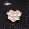 Broche Criativo Série Carta de Amor Desenho Animado Personalizado Versátil para Roupas Mochilas Acessórios Pin Emblema de Liga