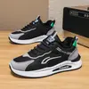 Zapatos Deportivos de Algodón de Dos Capas para Hombre Invierno 2026 Tendencia Versátil Suela Gruesa Antideslizante Casual para Correr Zapatos de Papá D295