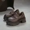 Jiezhou 2026 Outono Novo Vintage Couro Bovino de Camada Superior Tecido Sapatos de Solado Grosso, Leve Versátil para Deslocamento Confortável Sapatos Femininos