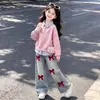 Estilo Coreano Versátil Estilo Escolar para Niñas Sudadera con Capucha Falsa de Dos Piezas con Parches Rayados y Cuello Polo Conjunto de Pantalones de Mezclilla Dulces Estilo Coreano