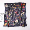 Lenço Quadrado Pequeno Floral de Seda Sintética Estampada para Mulheres, Estilo Fino de Primavera e Verão, Proteção Solar, Lenço Decorativo de Seda, Lenço de Pescoço, Lenço