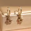 Brincos de tachinha dourados com múltiplos estilos mistos, brincos com pingente geométrico de zircônia microincrustada para mulheres, joias de ouvido de nicho com sensação de alta qualidade