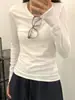 Camiseta negra de manga larga con protección solar estilo coreano para mujer, diseñada para primavera y otoño, corte ajustado, ligera y favorecedora como prenda exterior