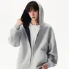 Suministrado directamente por el fabricante, sudadera con capucha de punto pesado de estilo americano de moda para hombres y mujeres, holgada y versátil, con colores contrastantes, adecuada para parejas, para otoño