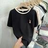 Camiseta de manga corta bordada europea y americana para mujer, de verano, talla grande, holgada, combinable, estilo universitario, de media manga para estudiantes, estilo Hong Kong.
