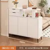 Novo modelo de sapateira para hall de entrada de casa, armazenamento bilateral integrado à entrada, adequado para apartamentos pequenos, armário divisório de foyer de sala de estar moderno e simples